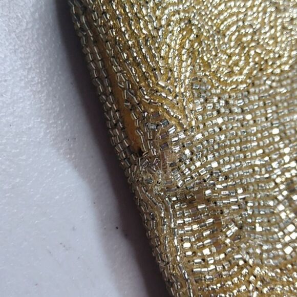 Hand Beaded in Japan Gold Tone Metal Kiss Clasp Yellow interior Cottagecore - Picture 8 of 10